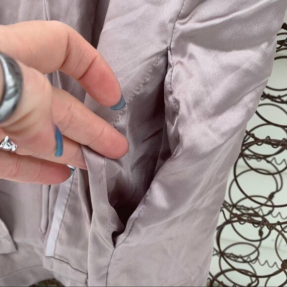 Victorias Secret M/L slinky knee length robe - Picture 2 of 7